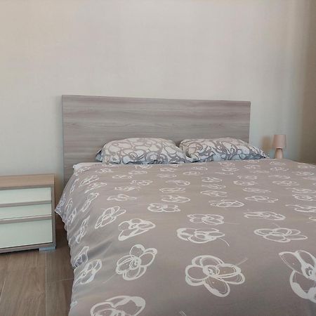 Novi Outlet Apartment Novi Ligure Extérieur photo